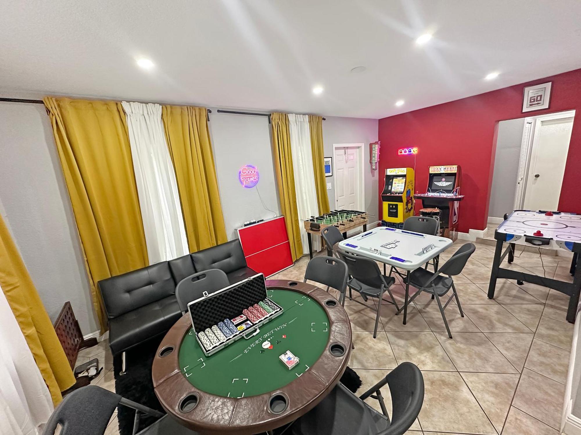 Escape Gameroom, Bar, Bbq, Spacious,King Bed, All Luxury Mattresses, Near Beach, 6 Blocks Away From Bars, Nite Clubs, Res, Shops Miami Ngoại thất bức ảnh